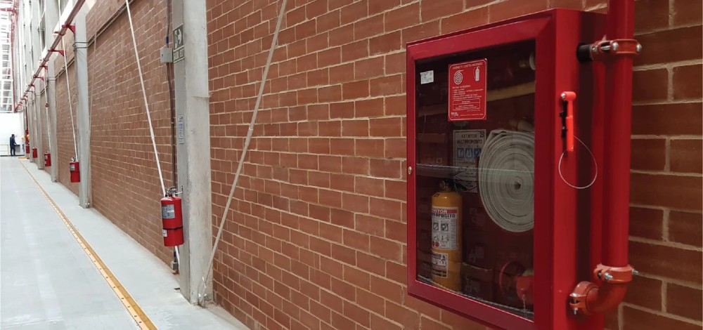 Tipos de Gabinetes contra incendio: Guía para elegir el adecuado para tu empresa según NFPA